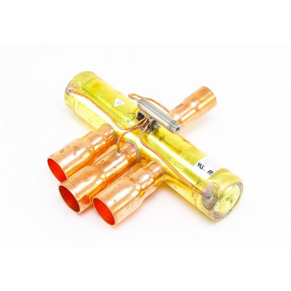 Ranco V10-418140-170-1 1/8 Inch X7/8 Inch Rev Valve E R22 R410A | PartsHnC
