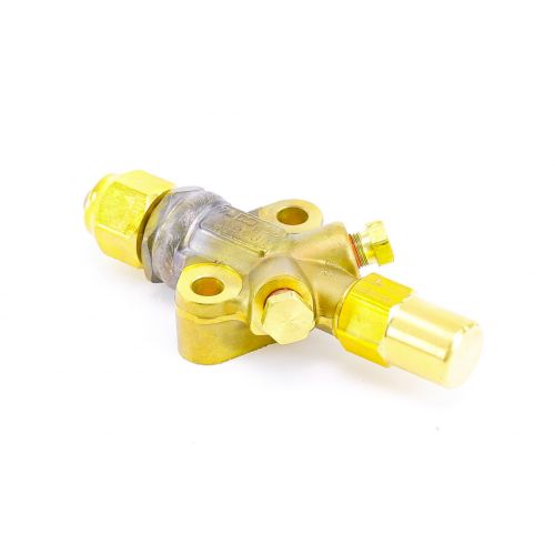 Mueller Industries A16303 1/2" Outer Dia Flare Valve, Double Port 45°