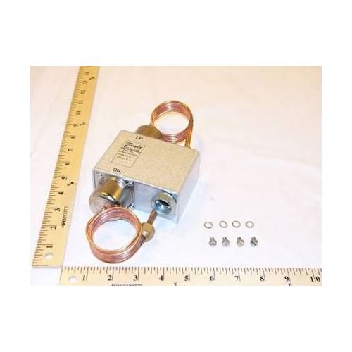 Oil Pressure Switch For Carrier Part# Hk06Uc001