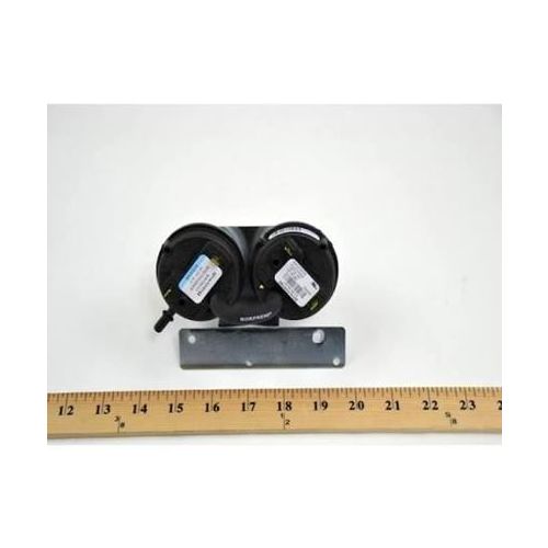 Pressure Switch For Carrier Part# Hk06Nb019