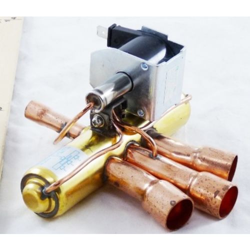 Reversing Valve W/ 24V Coil For Climatemaster -Part# S69170800
